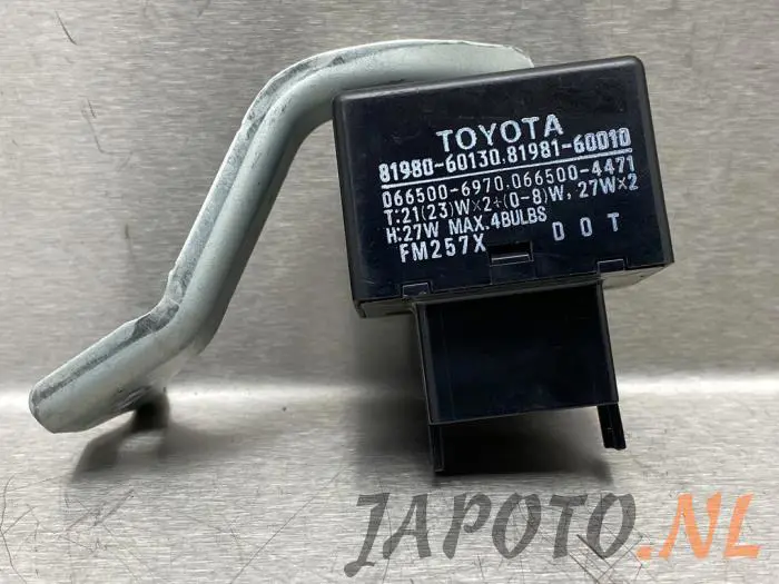 Relais clignoteur Toyota Landcruiser