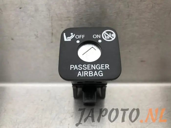 Verrouillage airbag Lexus IS 220 05-