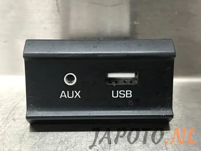Connexion USB Kia Picanto