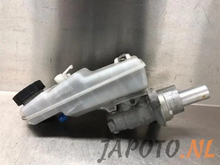 Cylindre de frein principal Toyota Avensis