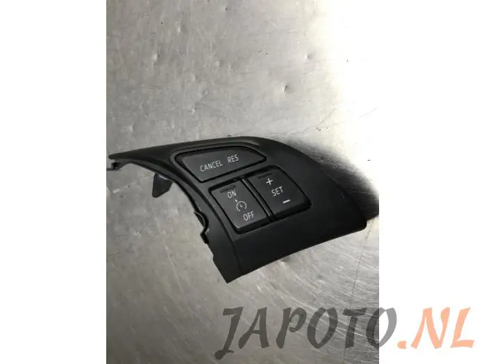 Interrupteur de volant Mazda CX-5