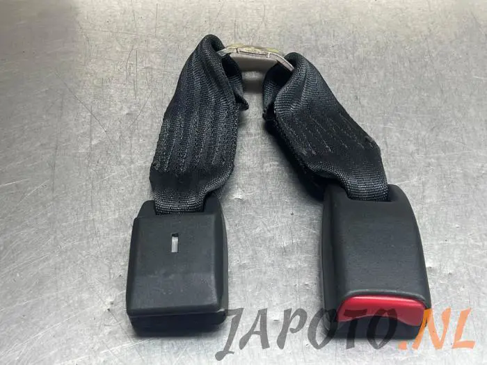 Insertion ceinture de sécurité arrière droite Daihatsu Materia