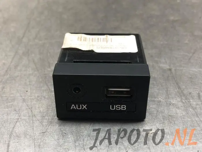 Connexion USB Hyundai IX20