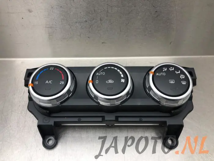 Panneau de commandes chauffage Mazda CX-3