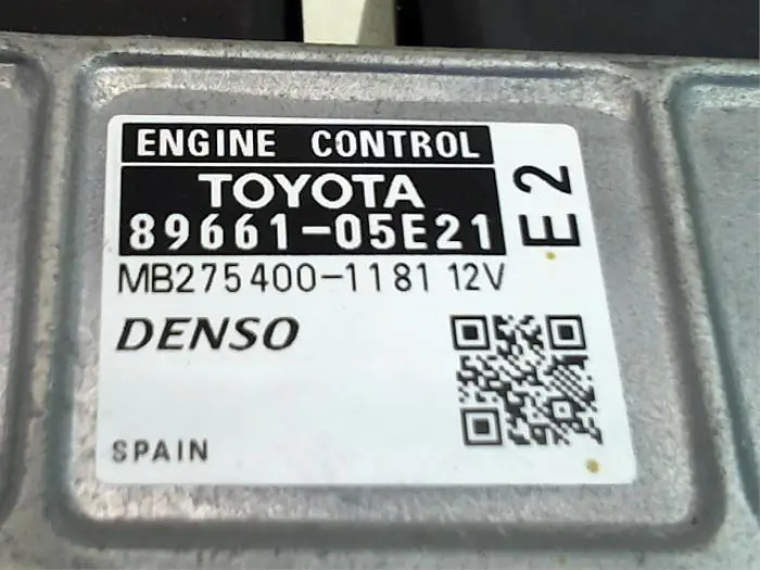 Serrure de contact + ordinateur Toyota Avensis